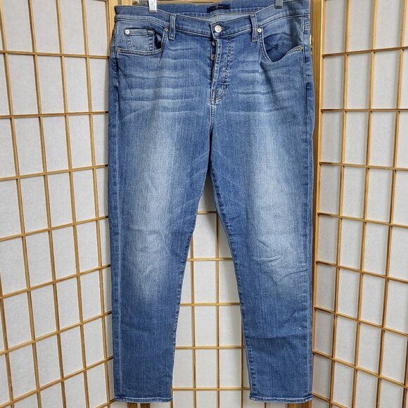 7 for all Mankind Josefina style light blue jeans EUC size 32 great stretch - Picture 1 of 10